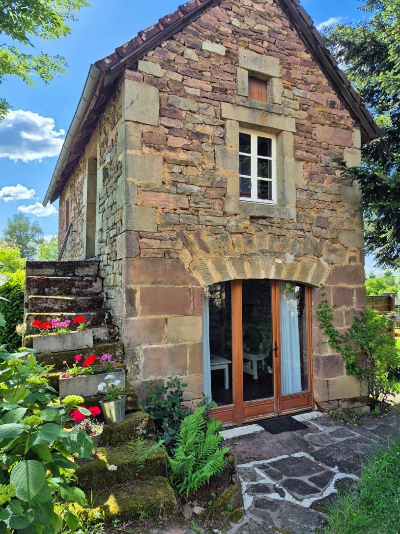 L'Herbe Est Plus Verte Beynat Exterior foto
